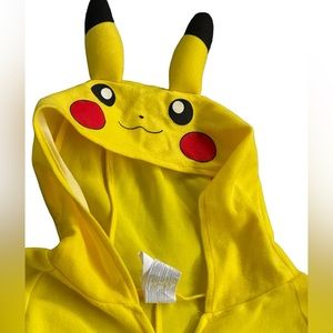 Pokemom men’s yellow hooded costume size Large NEW